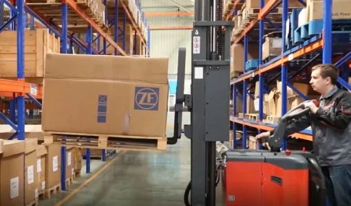 98_cover-electric-pallet-stackers 98_cover-electric-pallet-stackers
