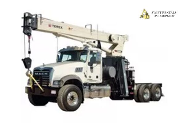 Crane Truck, 15 Tons, Diesel Powered